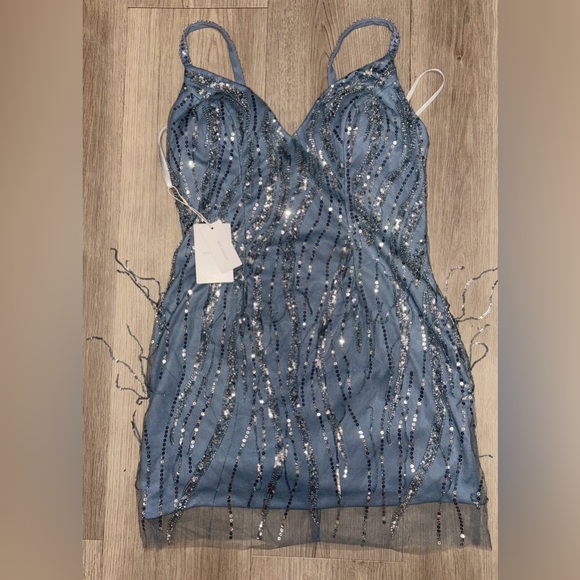 Sparkling Blue Sequin Mini Dress - Picture 4 of 4